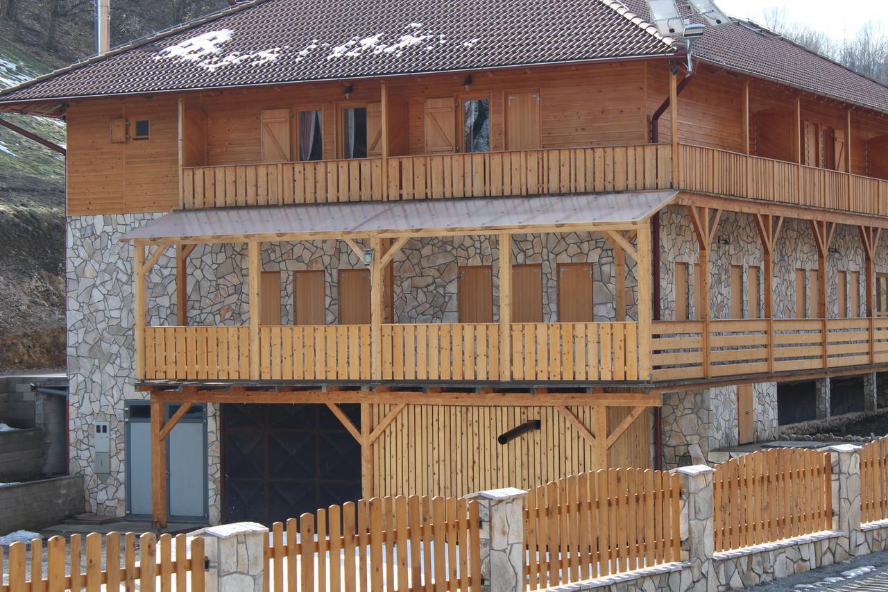 B&B Zlatna Nit Bosanska Krupa Εξωτερικό φωτογραφία